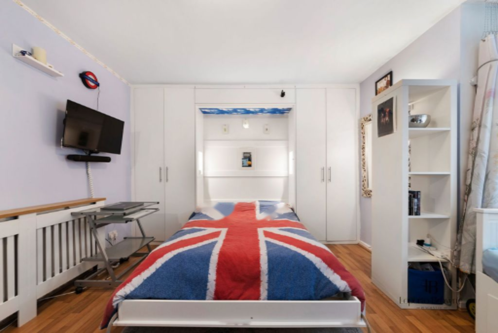 Flat in London, United Kingdom - picture 18