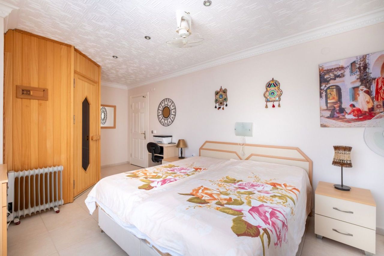 Villa in Alanya, Türkei, 410 m² - Foto 16