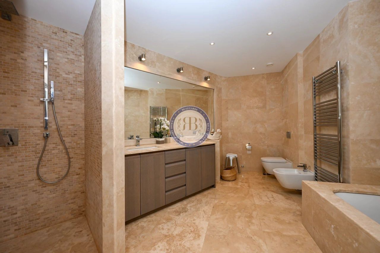 House in Mougins, France, 520 m² - picture 17