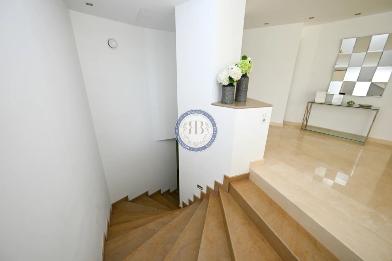 House in Mougins, France, 520 m² - picture 18