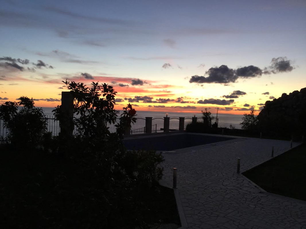 House in Rezevici, Montenegro, 500 m² - picture 1