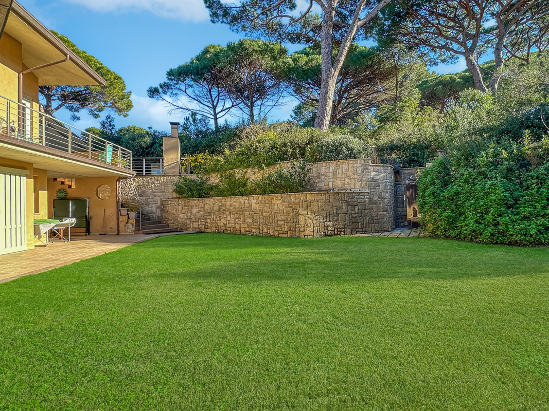 Casa en Castiglione della Pescaia, Italia, 260 m² - imagen 2