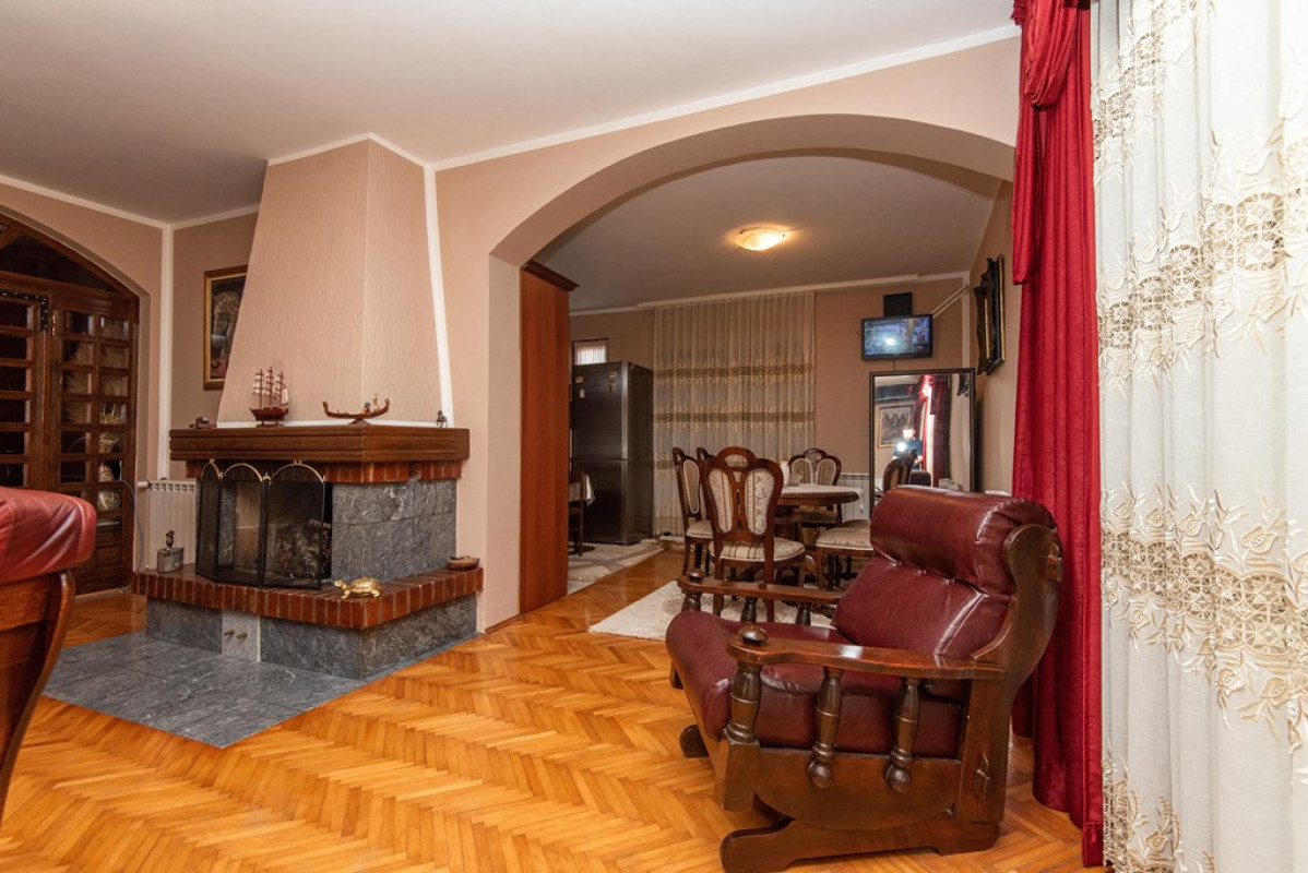 Casa en Sutomore, Montenegro, 500 m² - imagen 3