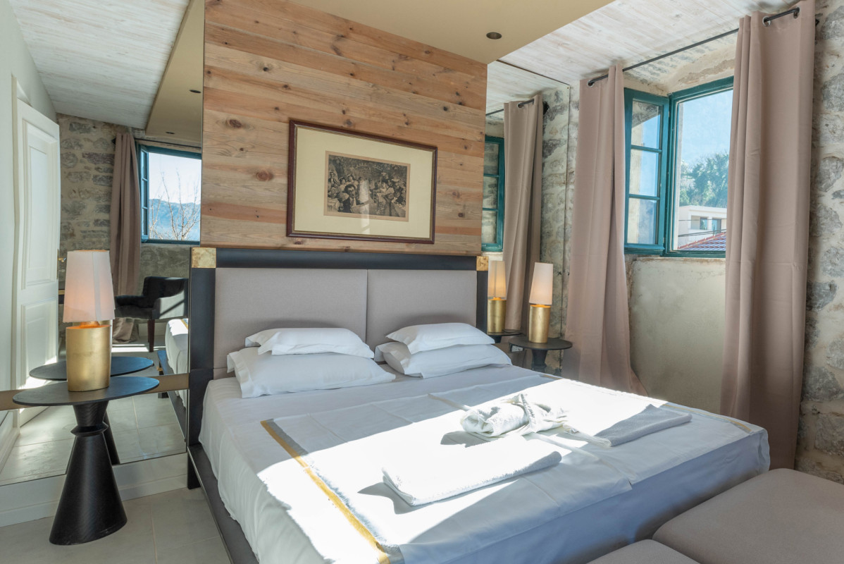 Hotel in Risan, Montenegro, 300 m² - picture 5