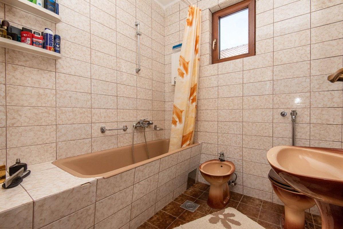 Casa en Sutomore, Montenegro, 500 m² - imagen 5