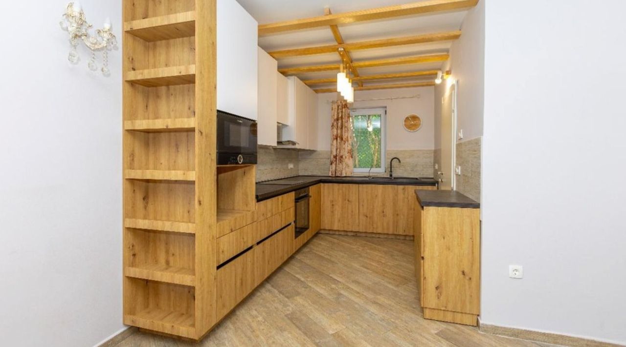 Casa en Tivat, Montenegro, 179 m² - imagen 4