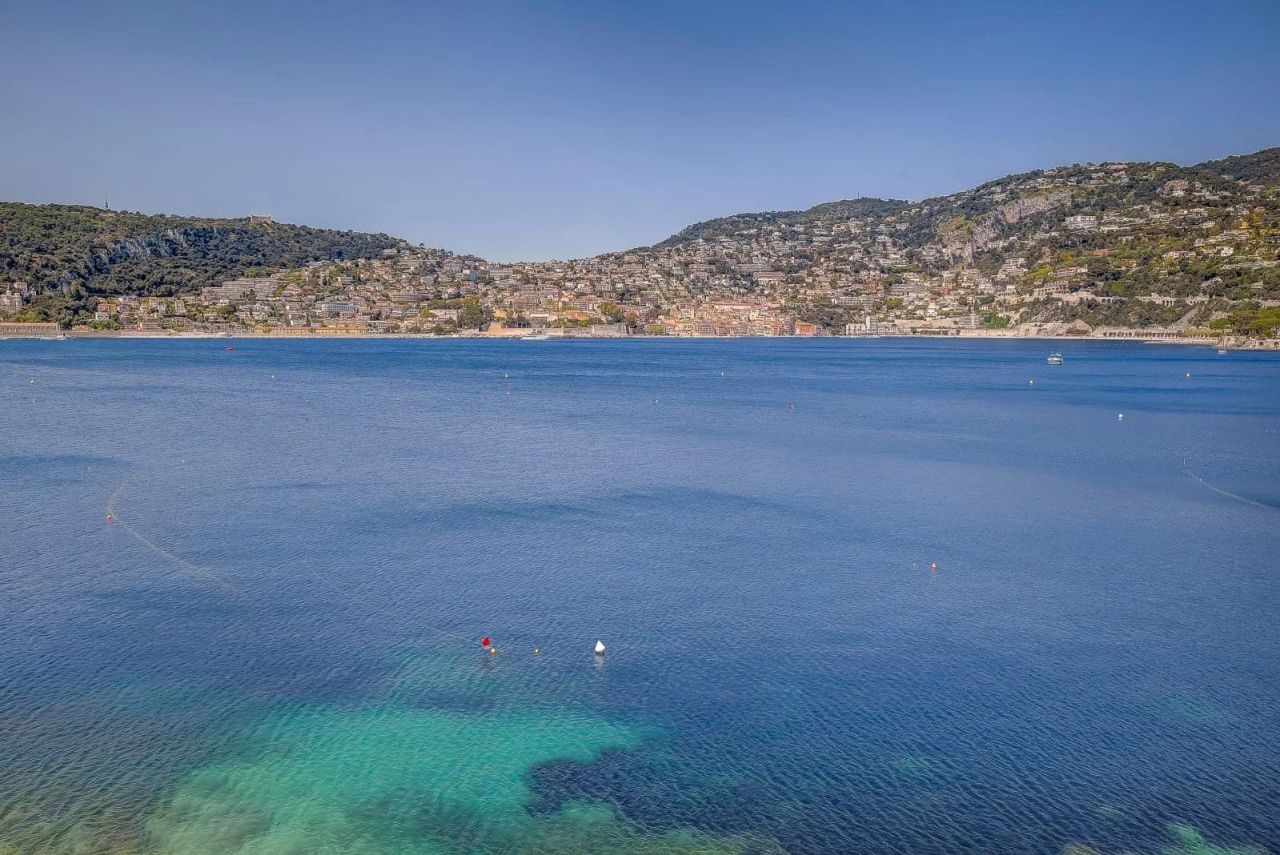 Flat in Saint-Jean-Cap-Ferrat, France, 92 m² - picture 4