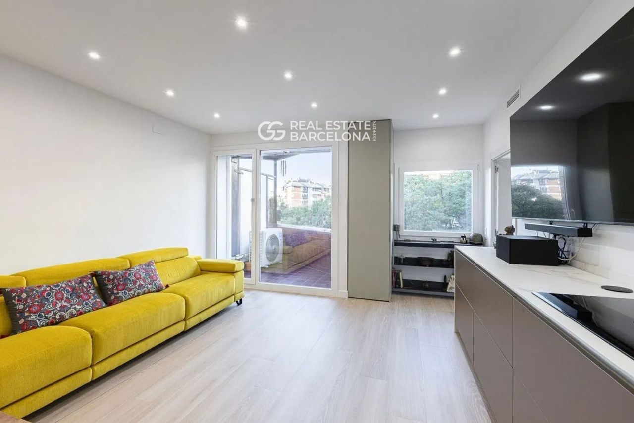 Flat in Eixample, Spain, 99 m² - picture 7