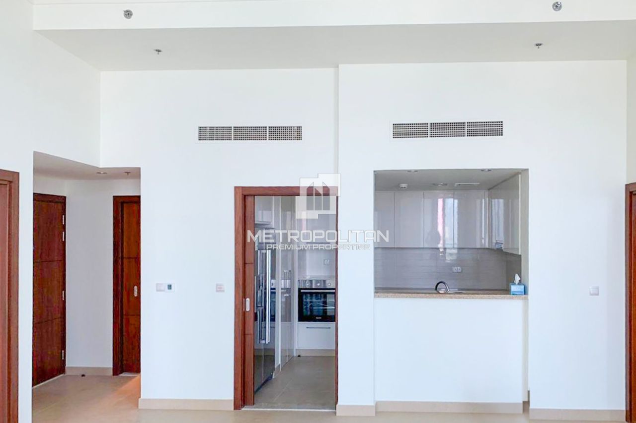 Apartment in Dubai, UAE, 132 m² - picture 2