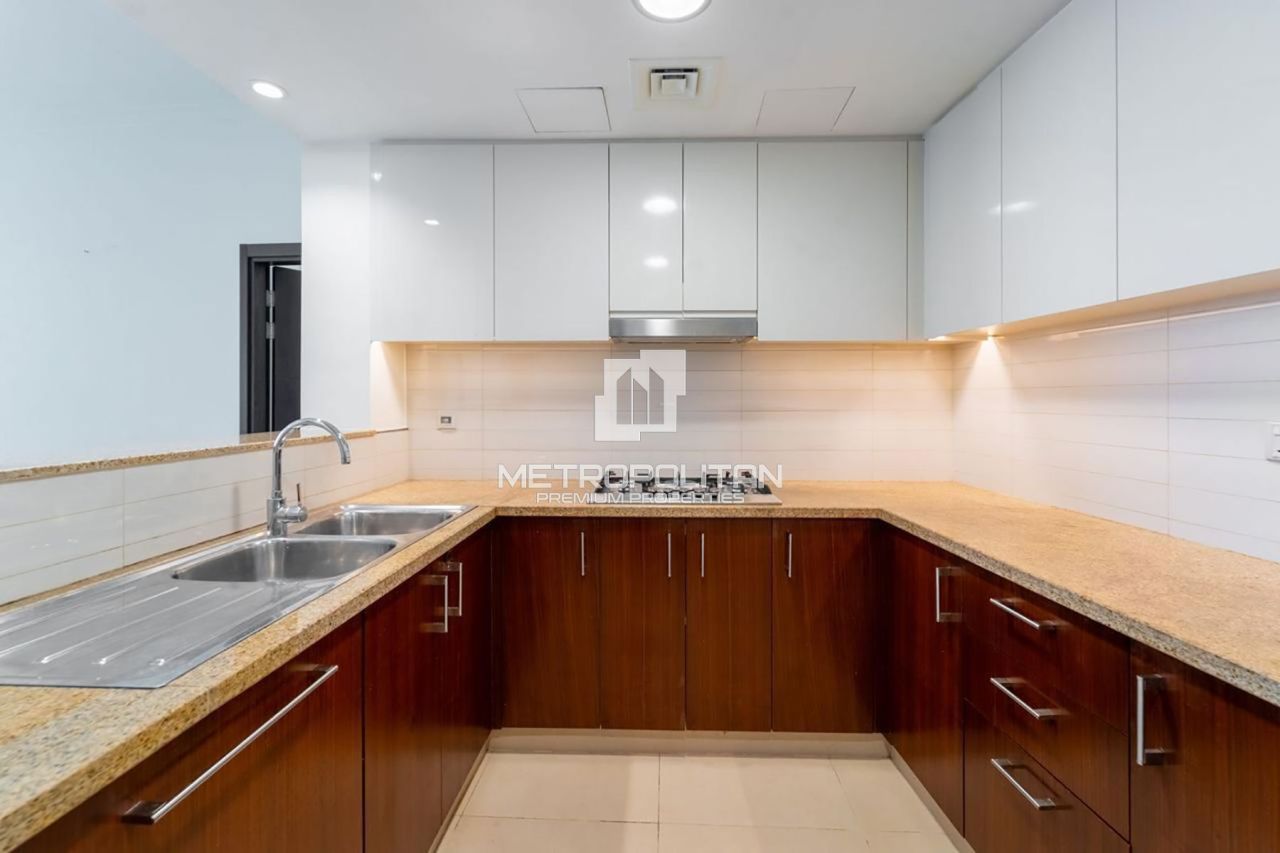 Apartment in Dubai, UAE, 124 m² - picture 3