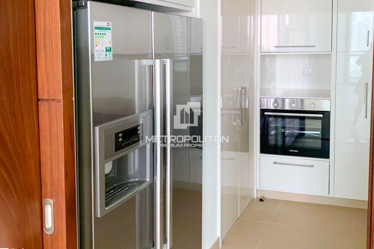 Apartment in Dubai, UAE, 132 m² - picture 7