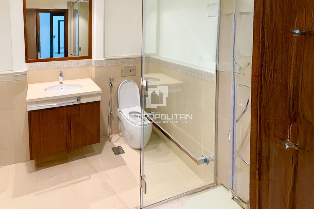 Apartment in Dubai, UAE, 132 m² - picture 8