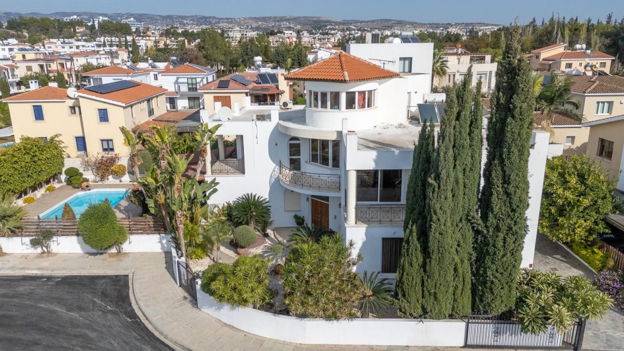 Villa in Paphos, Cyprus, 498 m² - picture 2