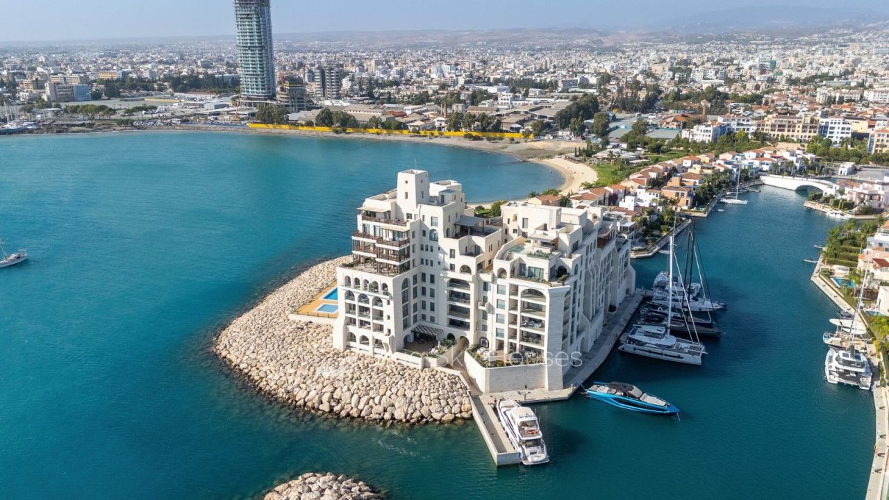 Apartamento en Limasol, Chipre, 328 m² - imagen 2