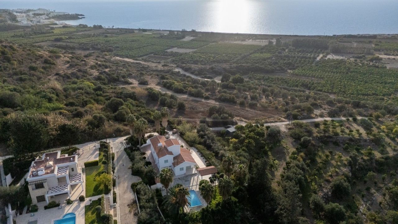 Villa in Paphos, Cyprus, 300 m² - picture 3