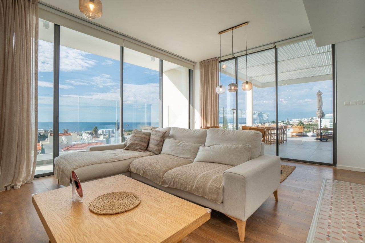 Penthouse in Paphos, Cyprus - picture 6