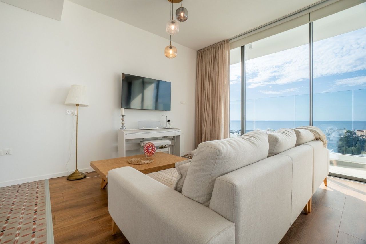 Penthouse in Paphos, Cyprus - picture 11