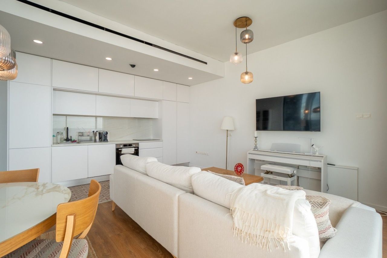 Penthouse in Paphos, Cyprus - picture 12