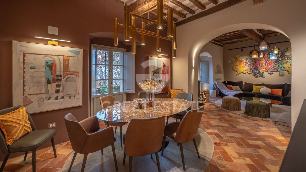 Apartment in Montepulciano, Italy, 248.75 m² - picture 1