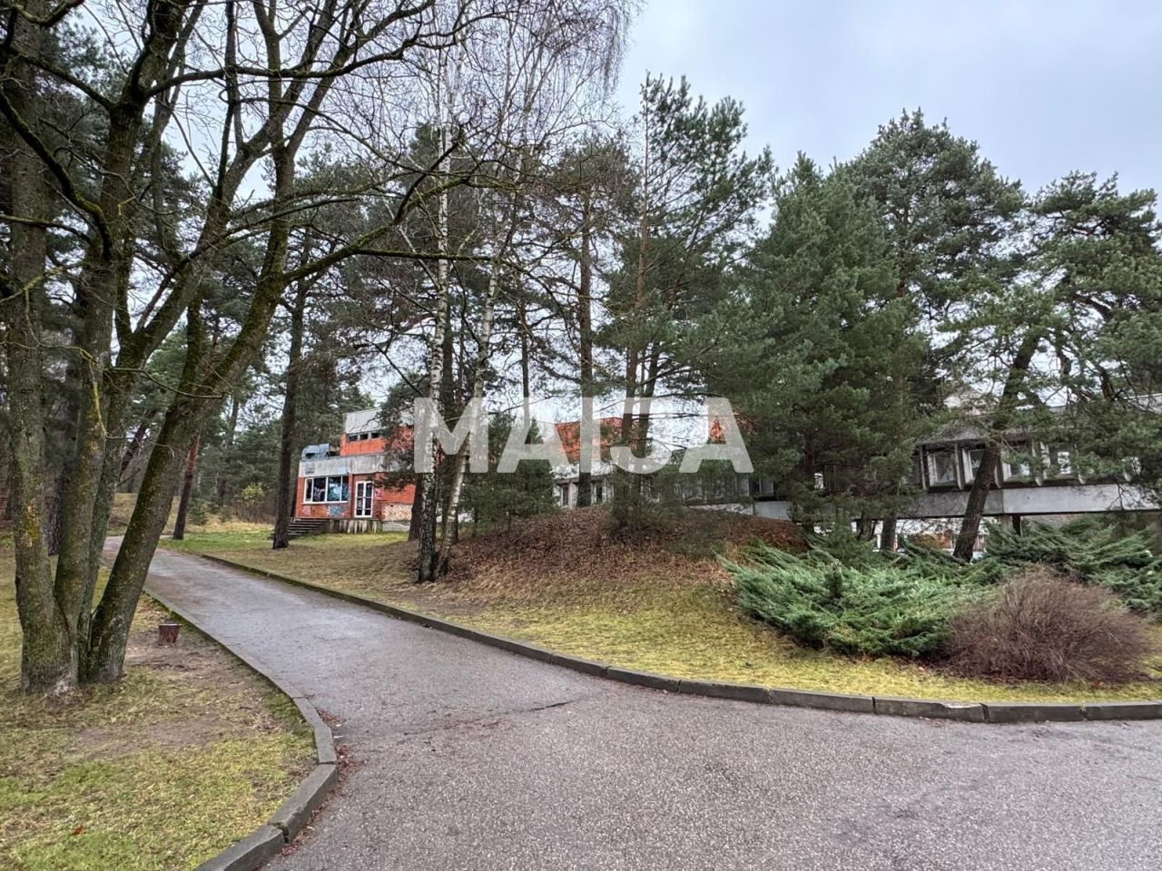 Bureau à Riga, Lettonie, 3 000 m² - image 4