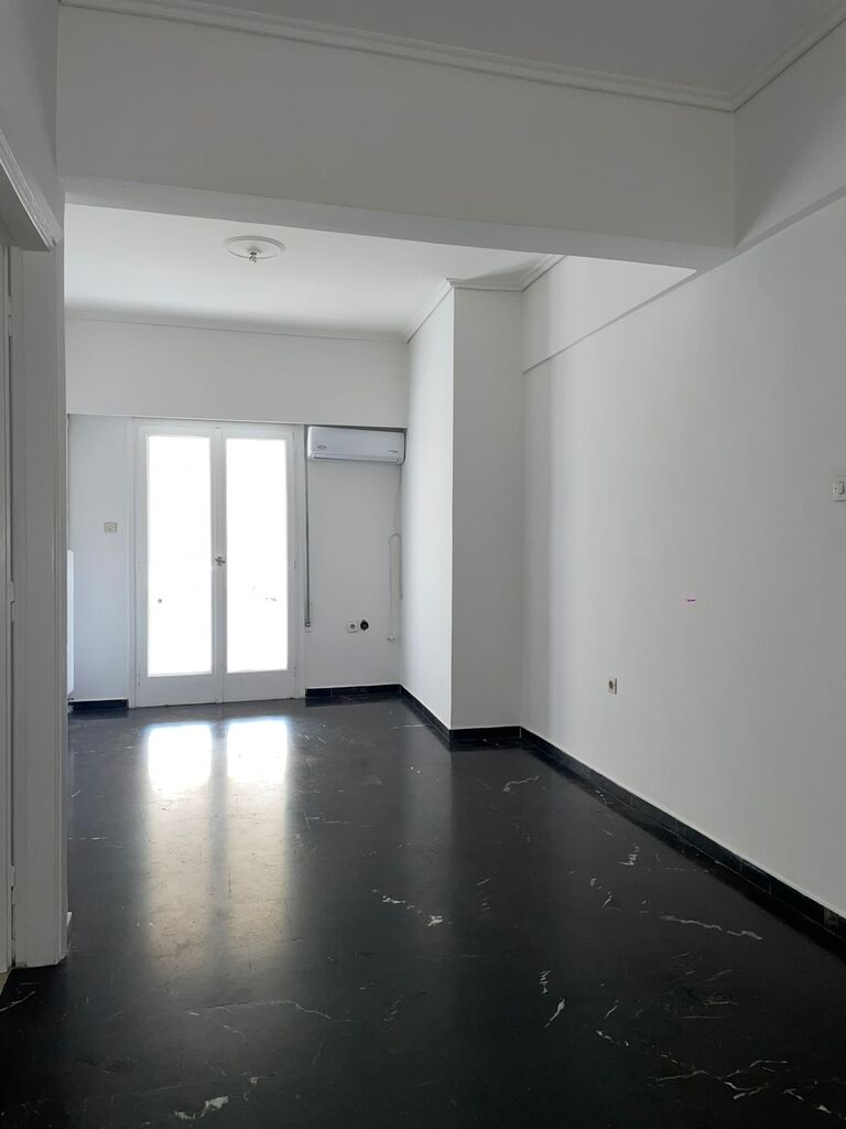 Flat in Athens, Greece, 51 m² - picture 3