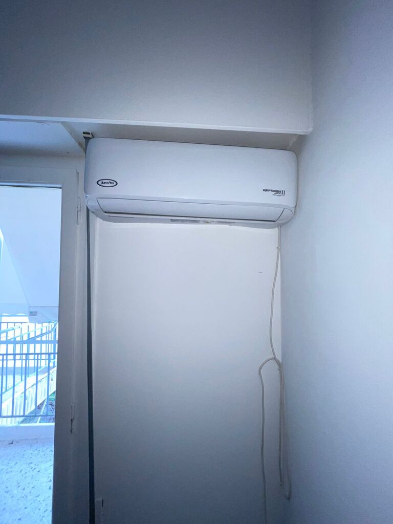 Flat in Athens, Greece, 51 m² - picture 4