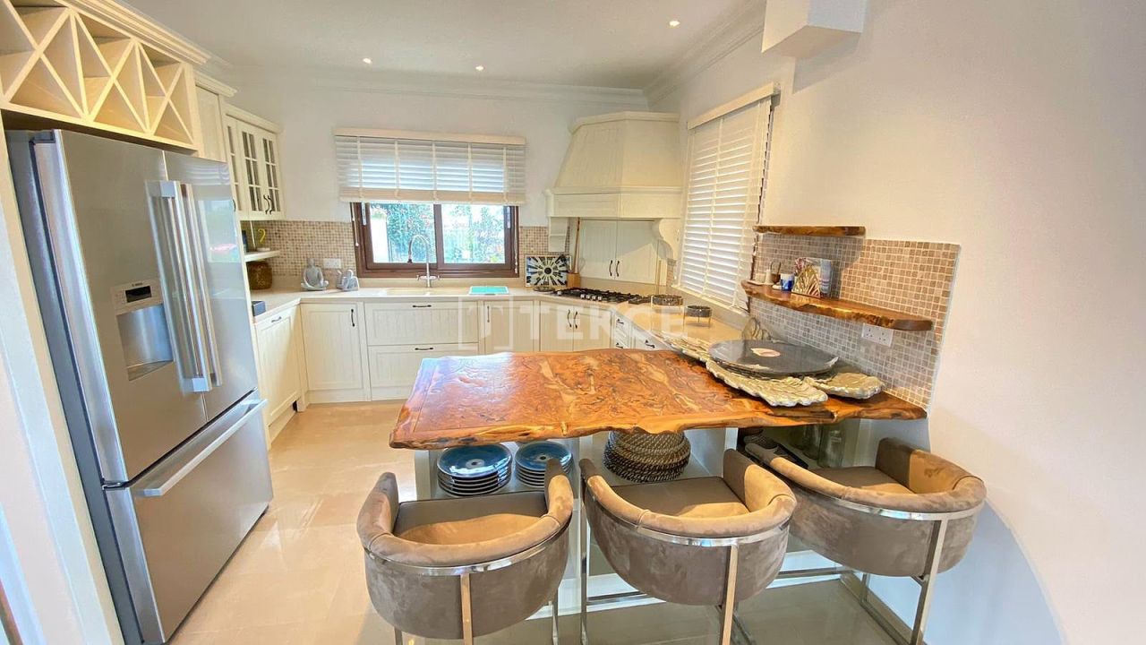 Villa in Kyrenia, Zypern, 200 m² - Foto 11