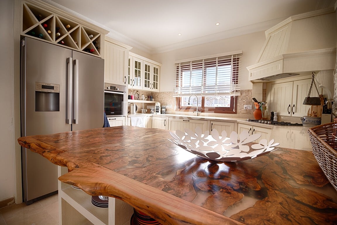 Villa in Kyrenia, Zypern, 200 m² - Foto 12