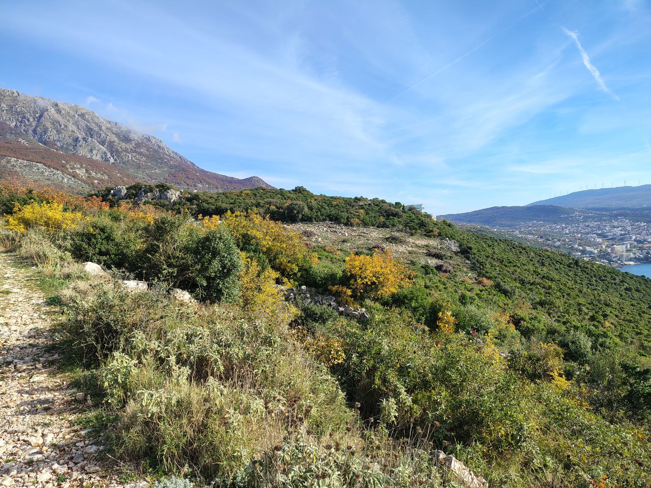 Land in Dobra Voda, Montenegro, 14 844 m² - picture 5