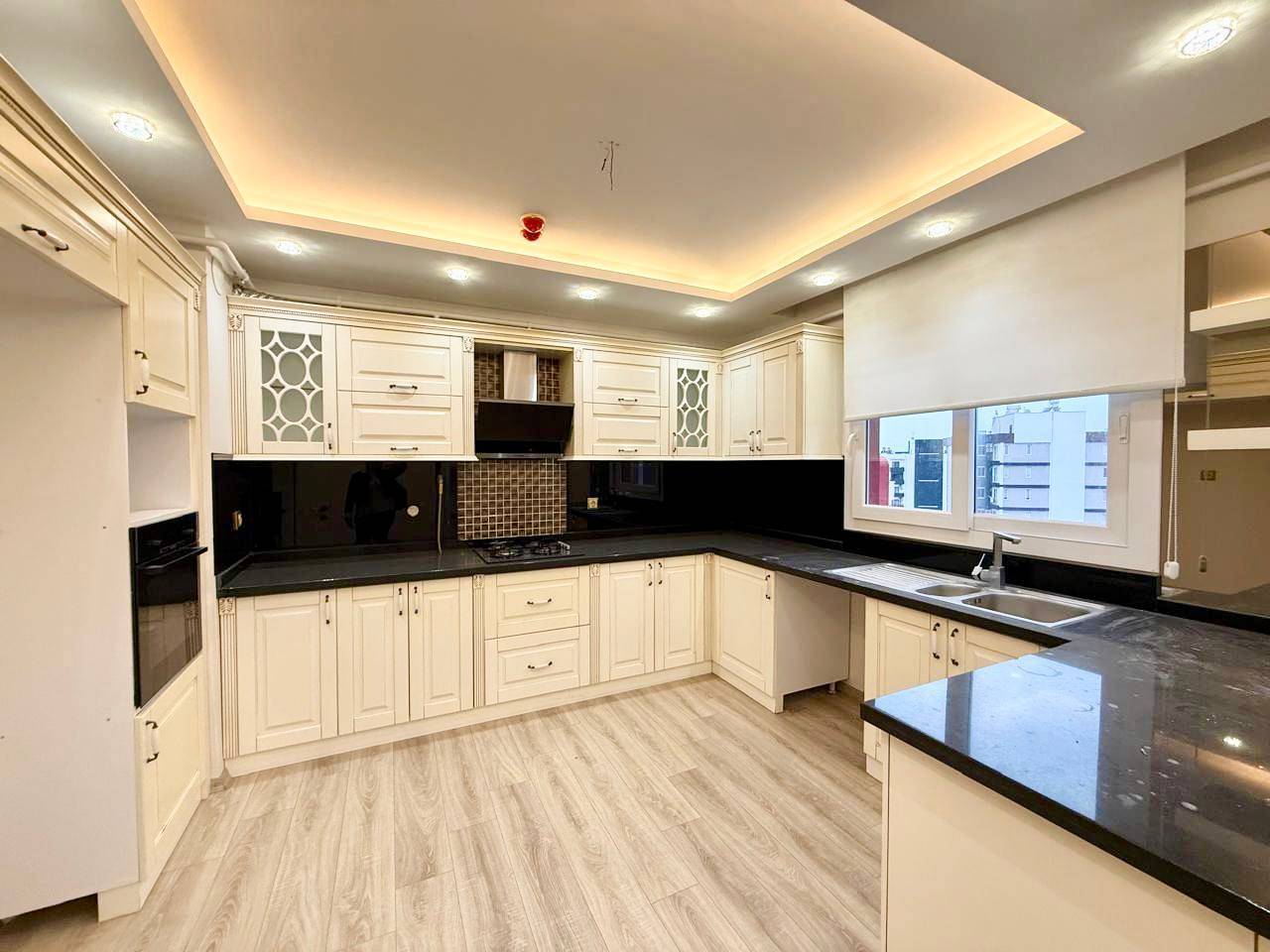 Appartamento a Mersin, Turchia, 200 m² - foto 4