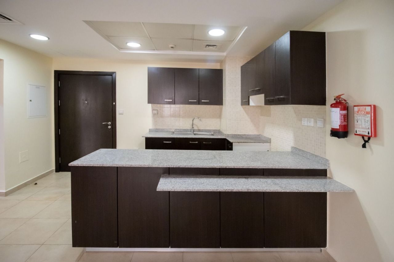 Flat in Dubai, UAE, 91.87 m² - picture 3