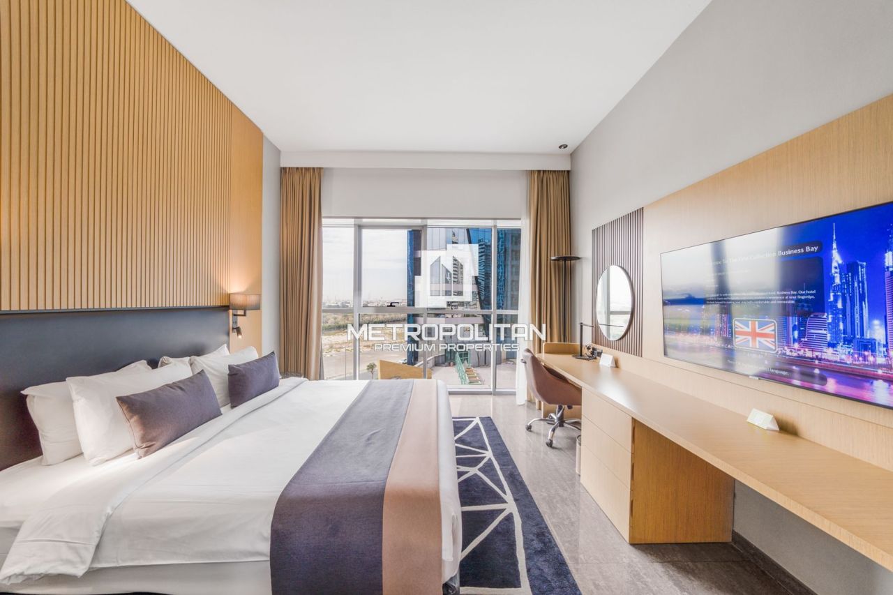 Hotel in Dubai, UAE, 46 m² - picture 1