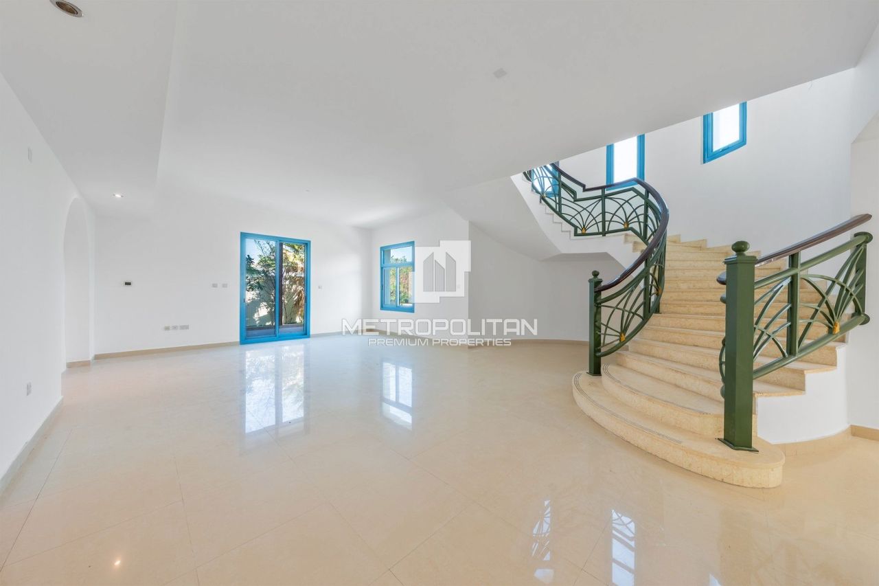 Villa in Dubai, UAE, 888 m² - picture 2