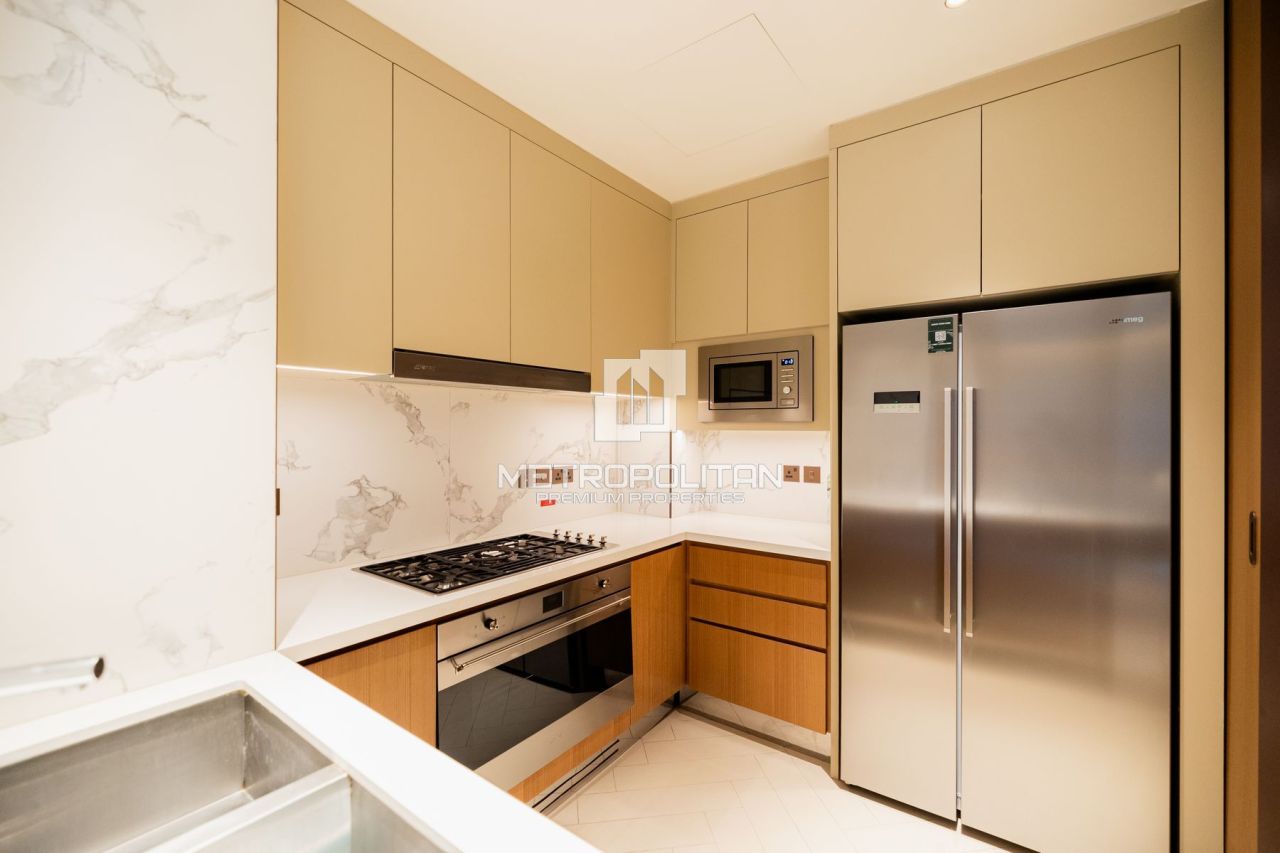 Apartment in Dubai, UAE, 156 m² - picture 3