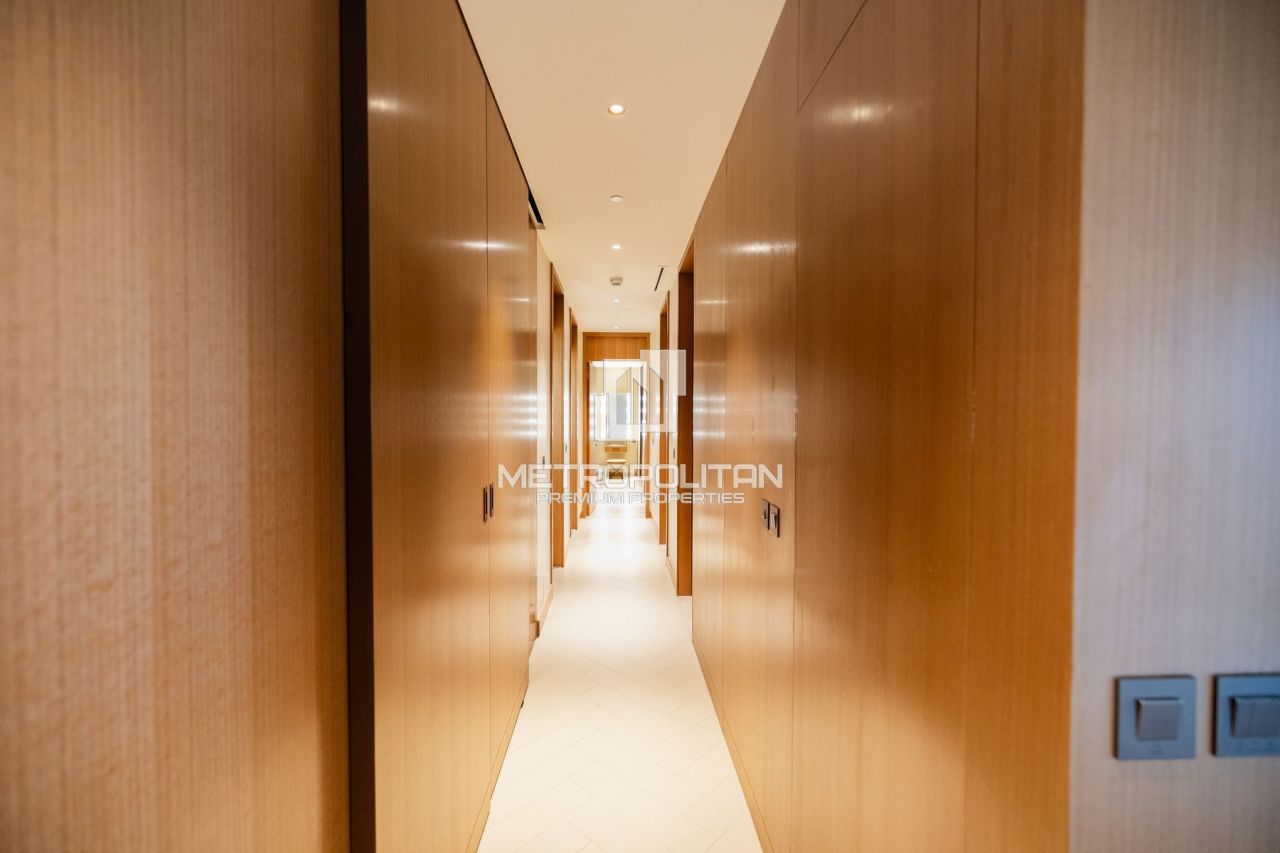 Apartment in Dubai, UAE, 156 m² - picture 7