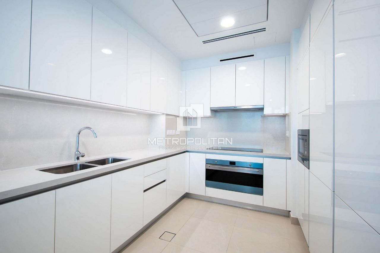 Apartment in Dubai, UAE, 150 m² - picture 9