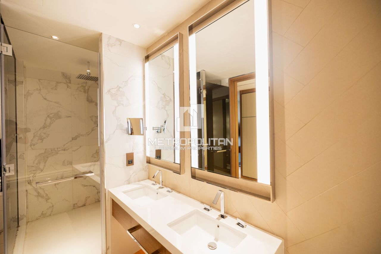 Apartment in Dubai, UAE, 156 m² - picture 11