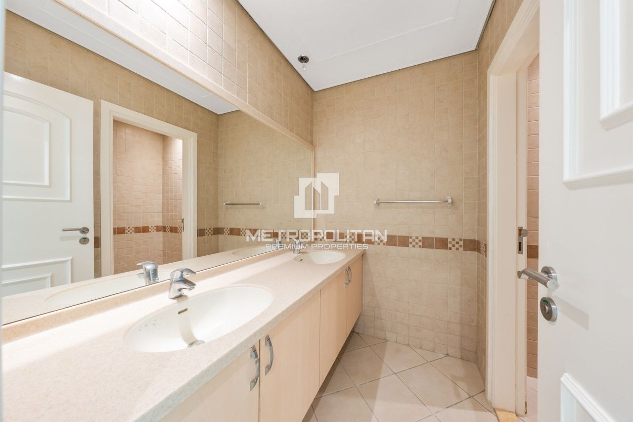 Villa in Dubai, UAE, 888 m² - picture 13