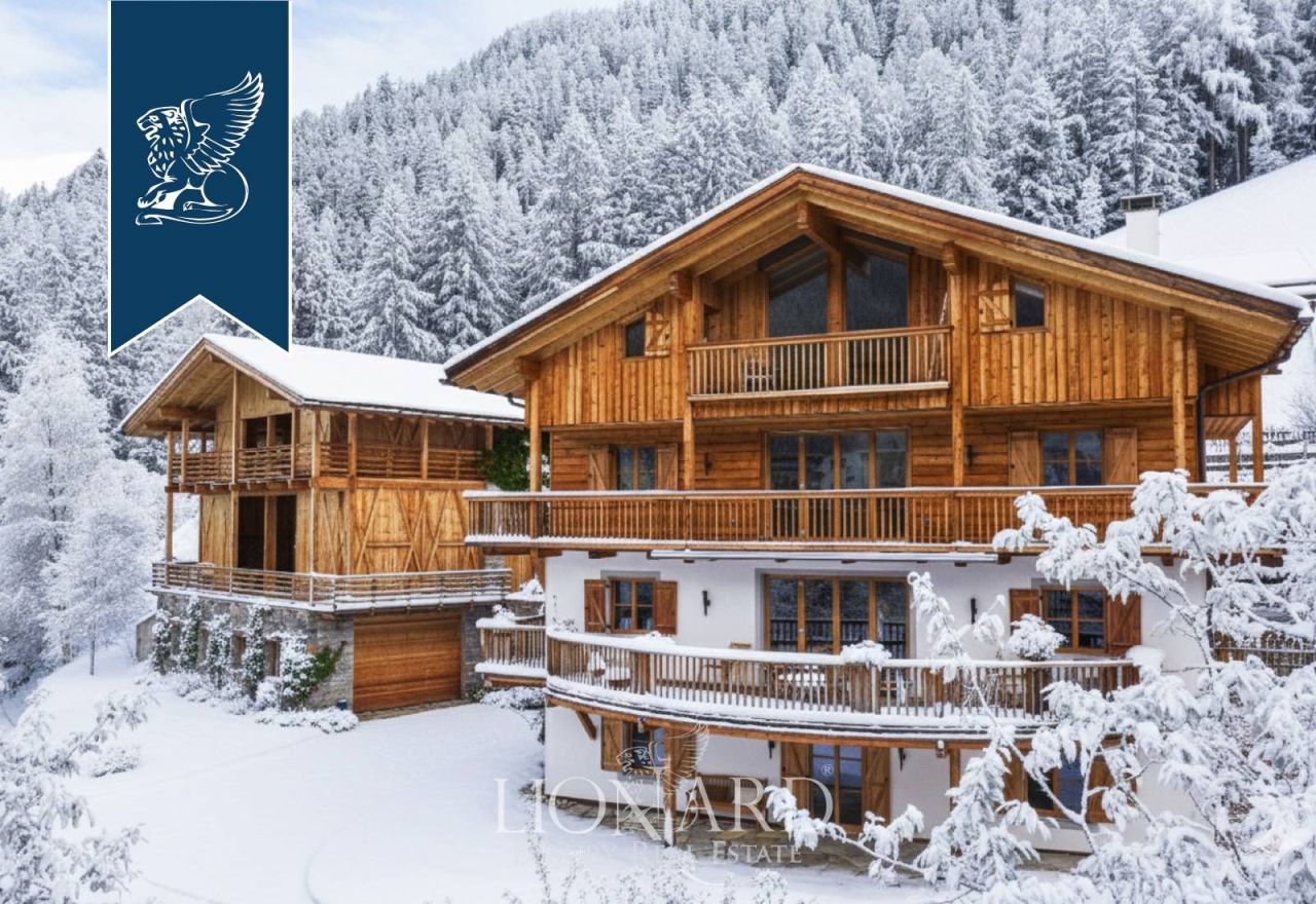 Villa in Bolzano, Italy, 950 m² - picture 3