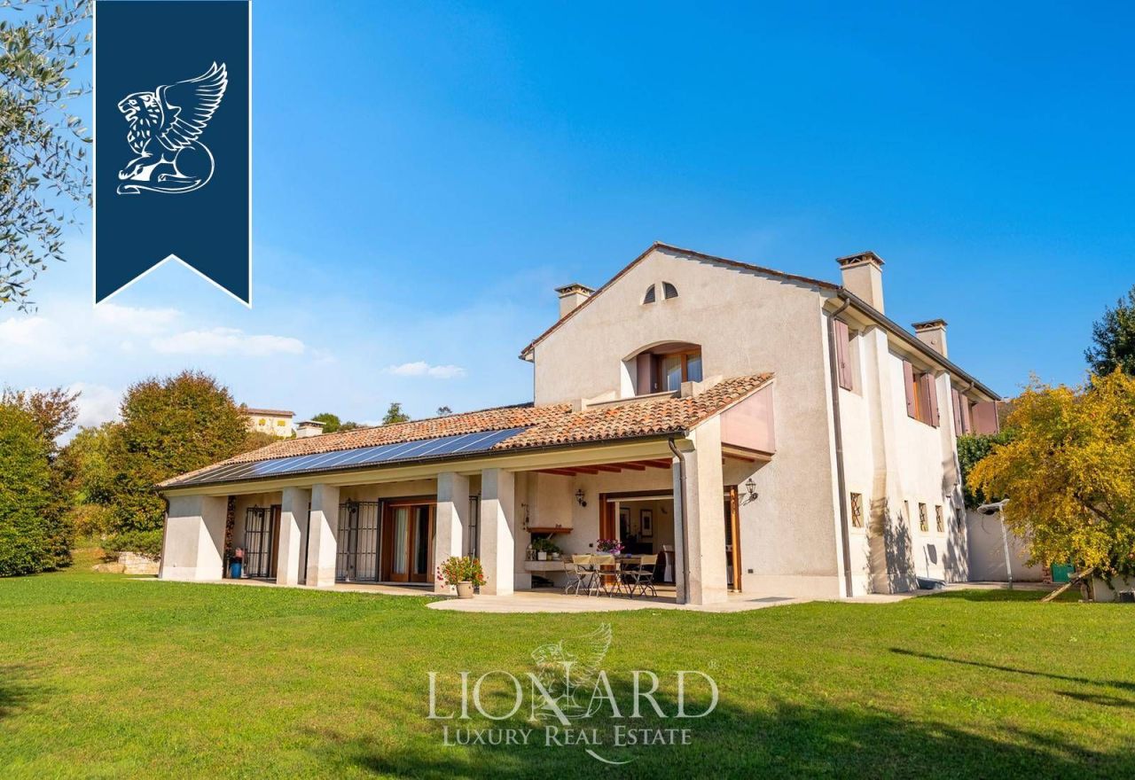 Villa in Conegliano, Italy, 600 m² - picture 4