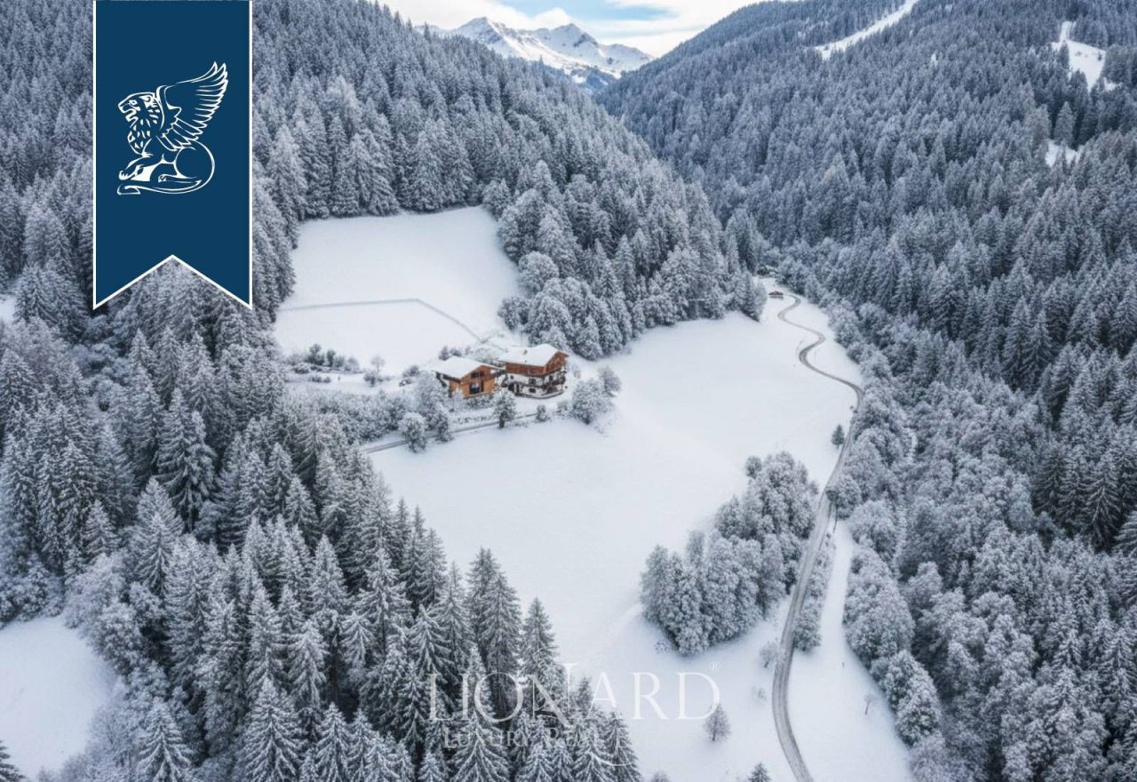 Villa in Bolzano, Italy, 950 m² - picture 5