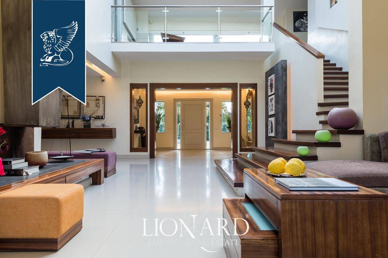 Villa en Roma, Italia, 800 m² - imagen 6