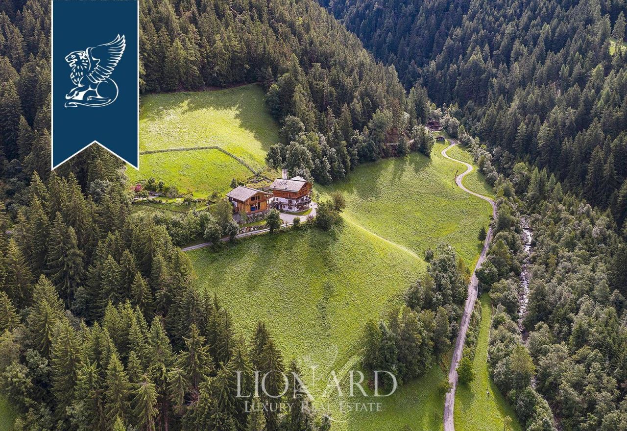 Villa in Bolzano, Italy, 950 m² - picture 9