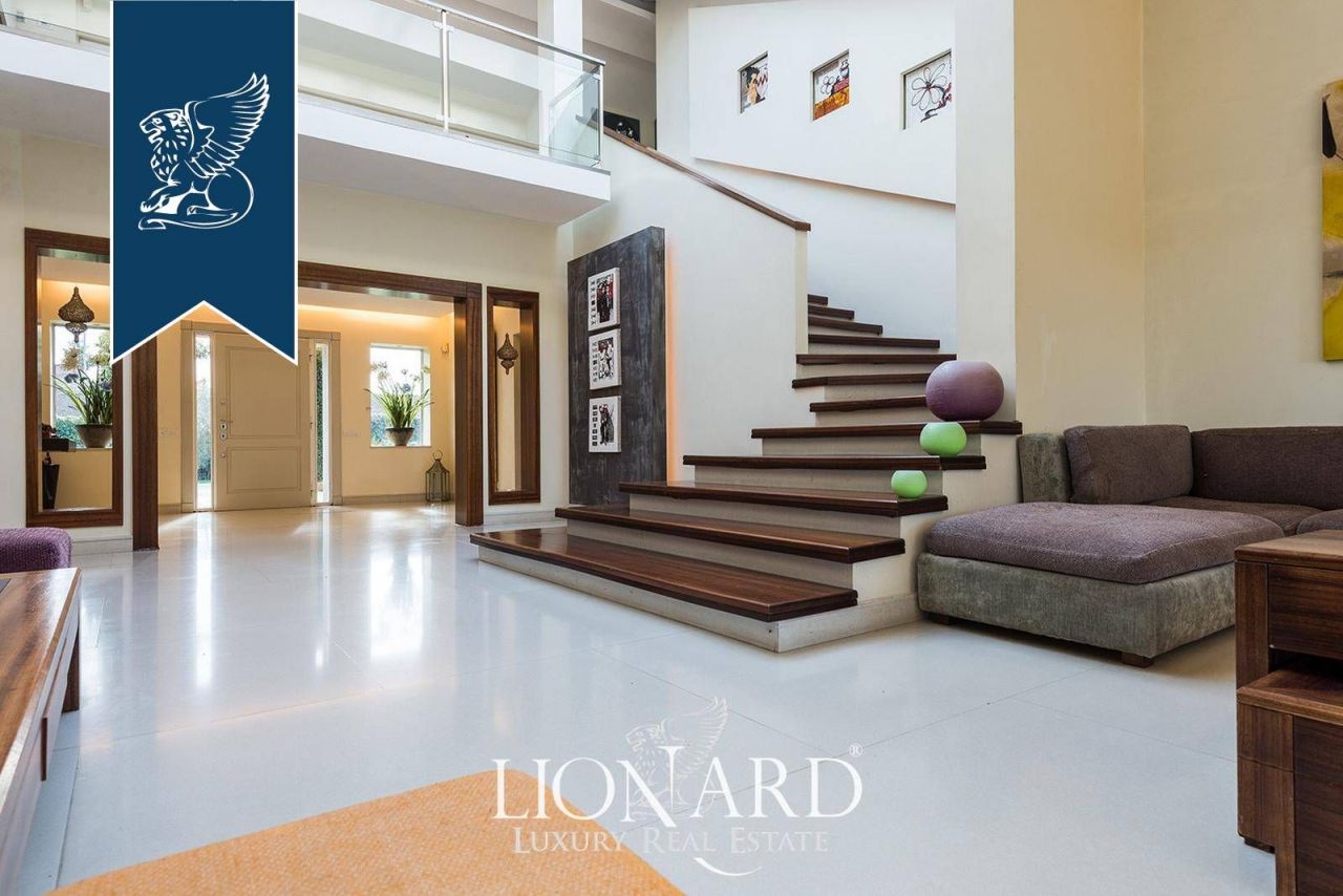 Villa en Roma, Italia, 800 m² - imagen 9