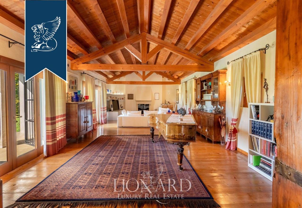 Villa in Conegliano, Italy, 600 m² - picture 12