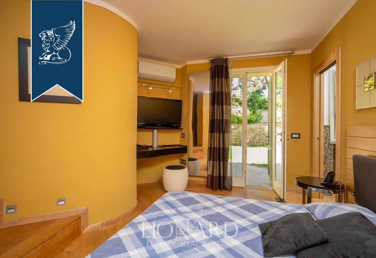 Villa à Castiglione della Pescaia, Italie, 300 m² - image 16