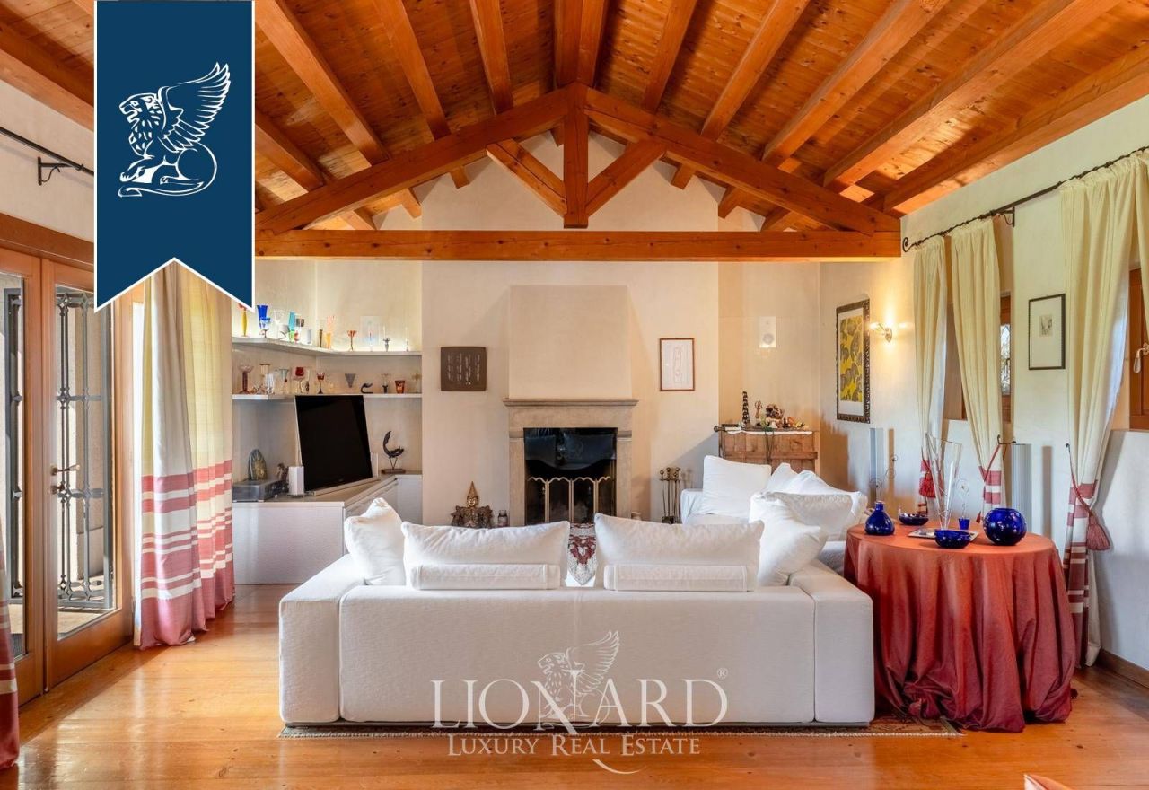 Villa in Conegliano, Italy, 600 m² - picture 17