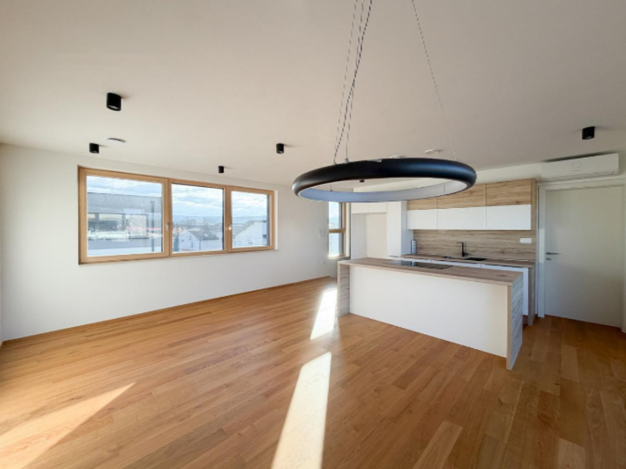 Appartement à Ljubljana, Slovénie, 148 m² - image 1