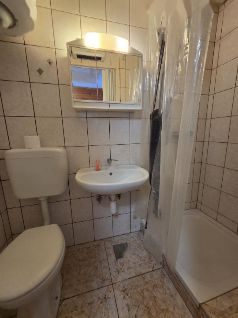 Flat in Ljubljana, Slovenia, 30 m² - picture 2