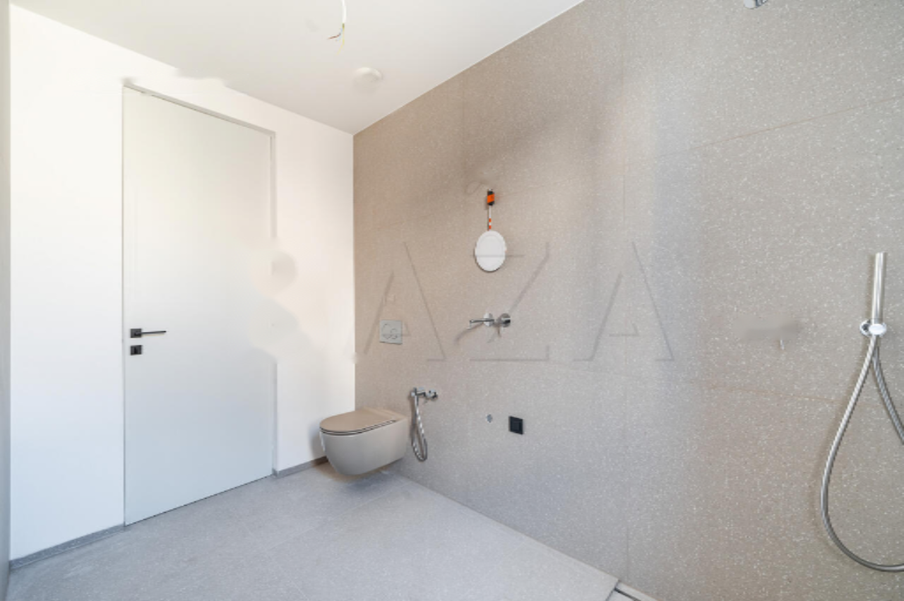 Piso en Liubliana, Eslovenia, 379 m² - imagen 8